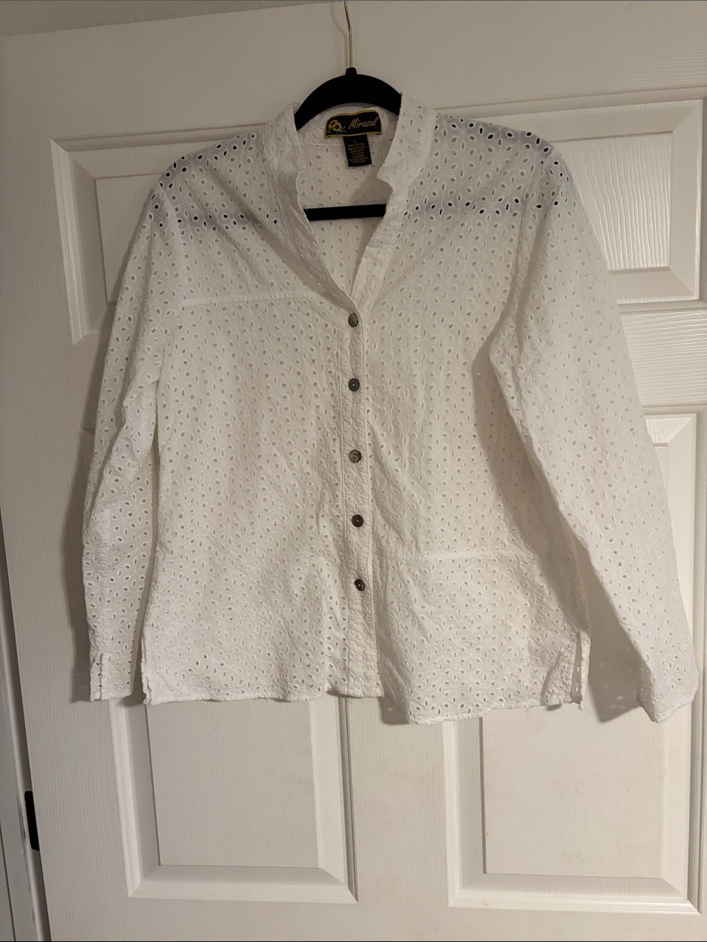 Mirasol White Eyelet Button-Front Long-Sleeve Top Vintage with shell buttons